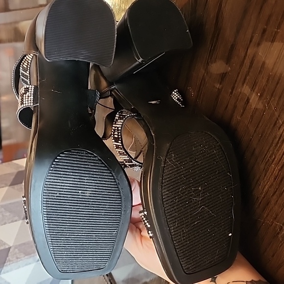 Juicy Couture Black Strappy Heels New With Tag Size 8.5 - Picture 6 of 8